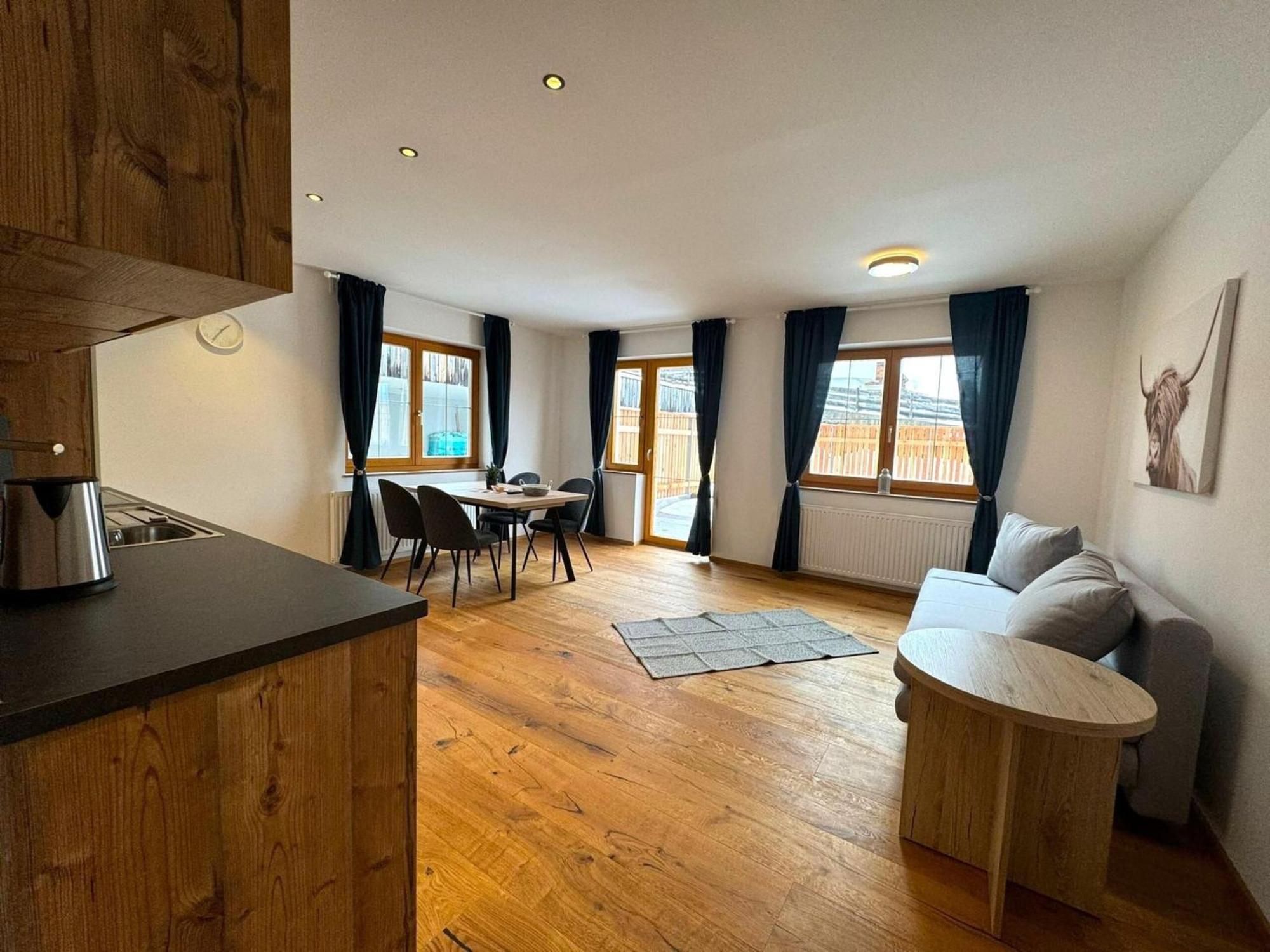 Apartment In Neustift In A Quiet Location ノイシュティフト・イム・シュトゥーバイタール エクステリア 写真