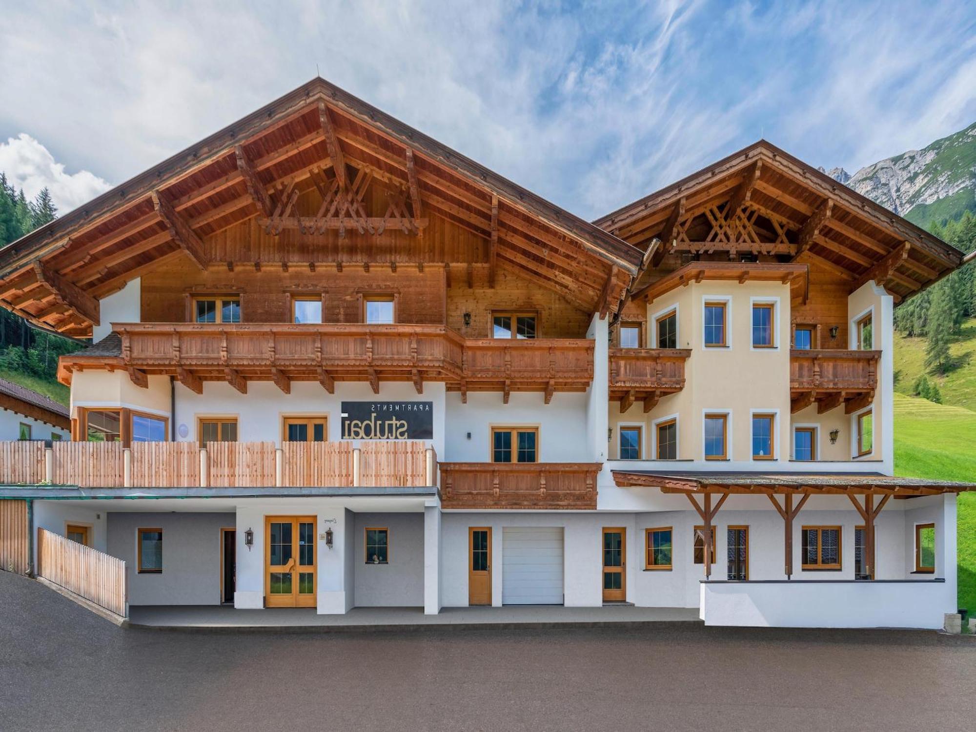 Apartment In Neustift In A Quiet Location ノイシュティフト・イム・シュトゥーバイタール エクステリア 写真